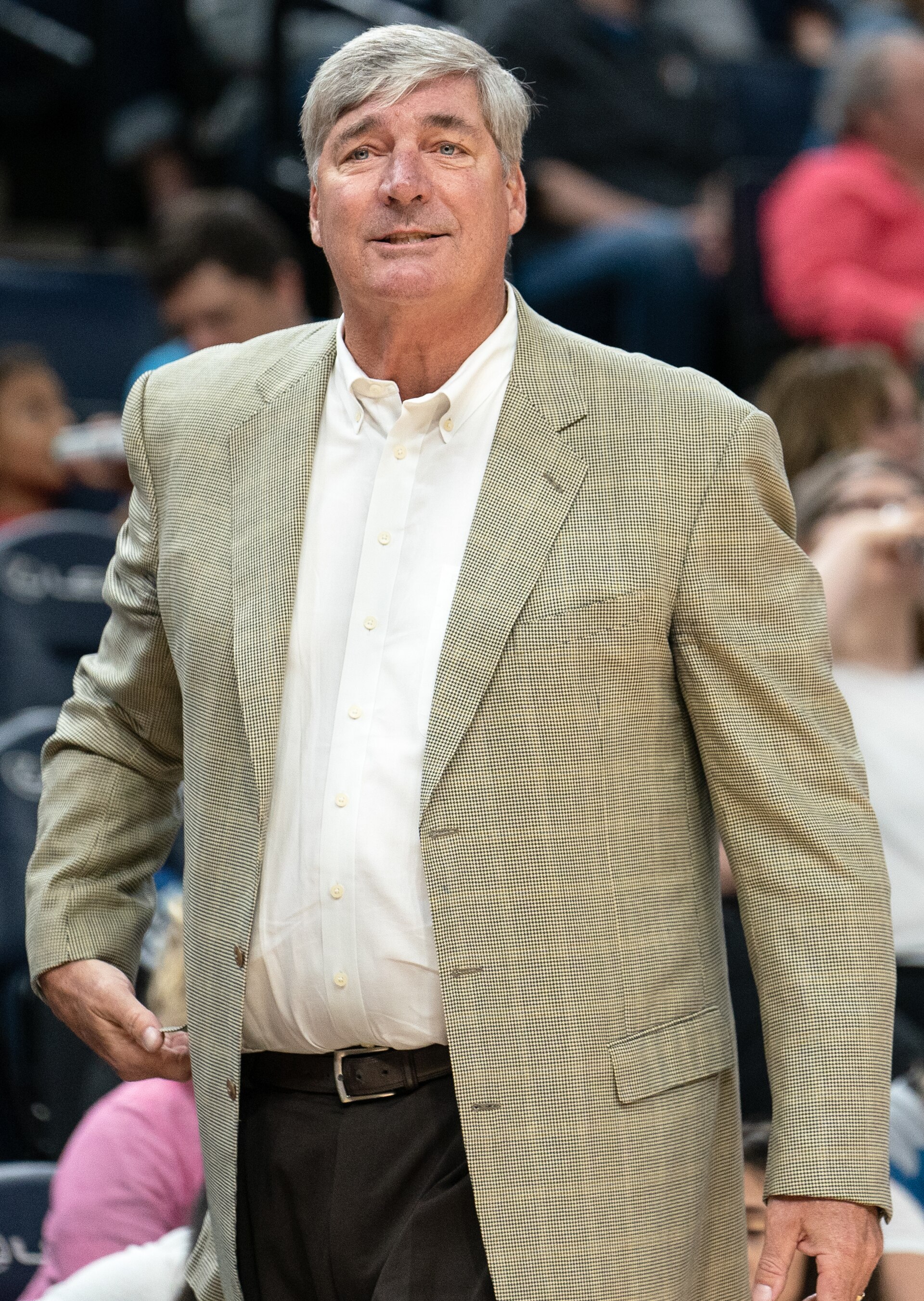 Imagem de referência relacionada a Bill Laimbeer, item descrito como basquetebolista estadunidense