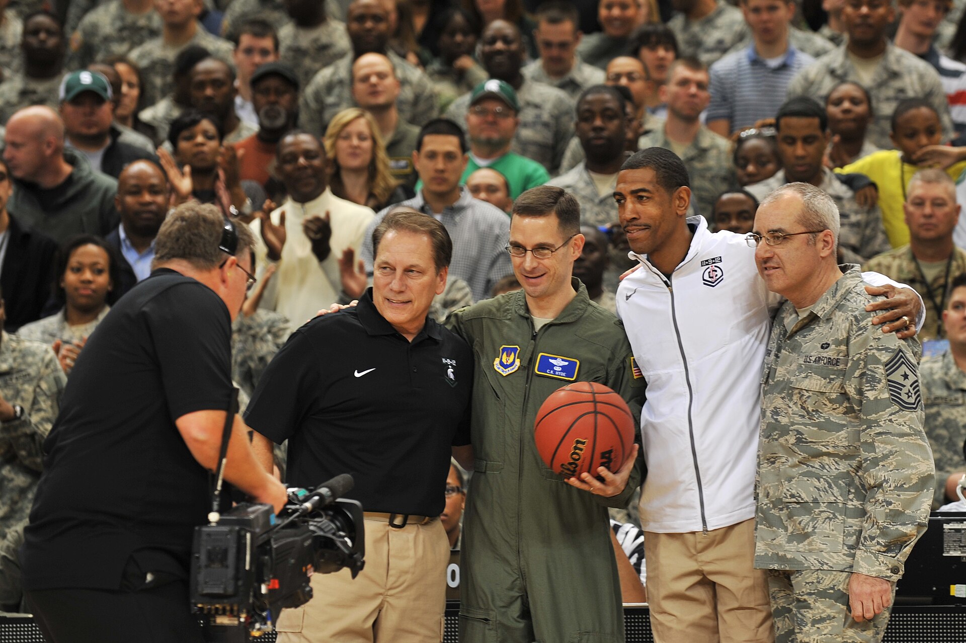 Imagem de referência relacionada a Kevin Ollie, item descrito como basquetebolista estadunidense